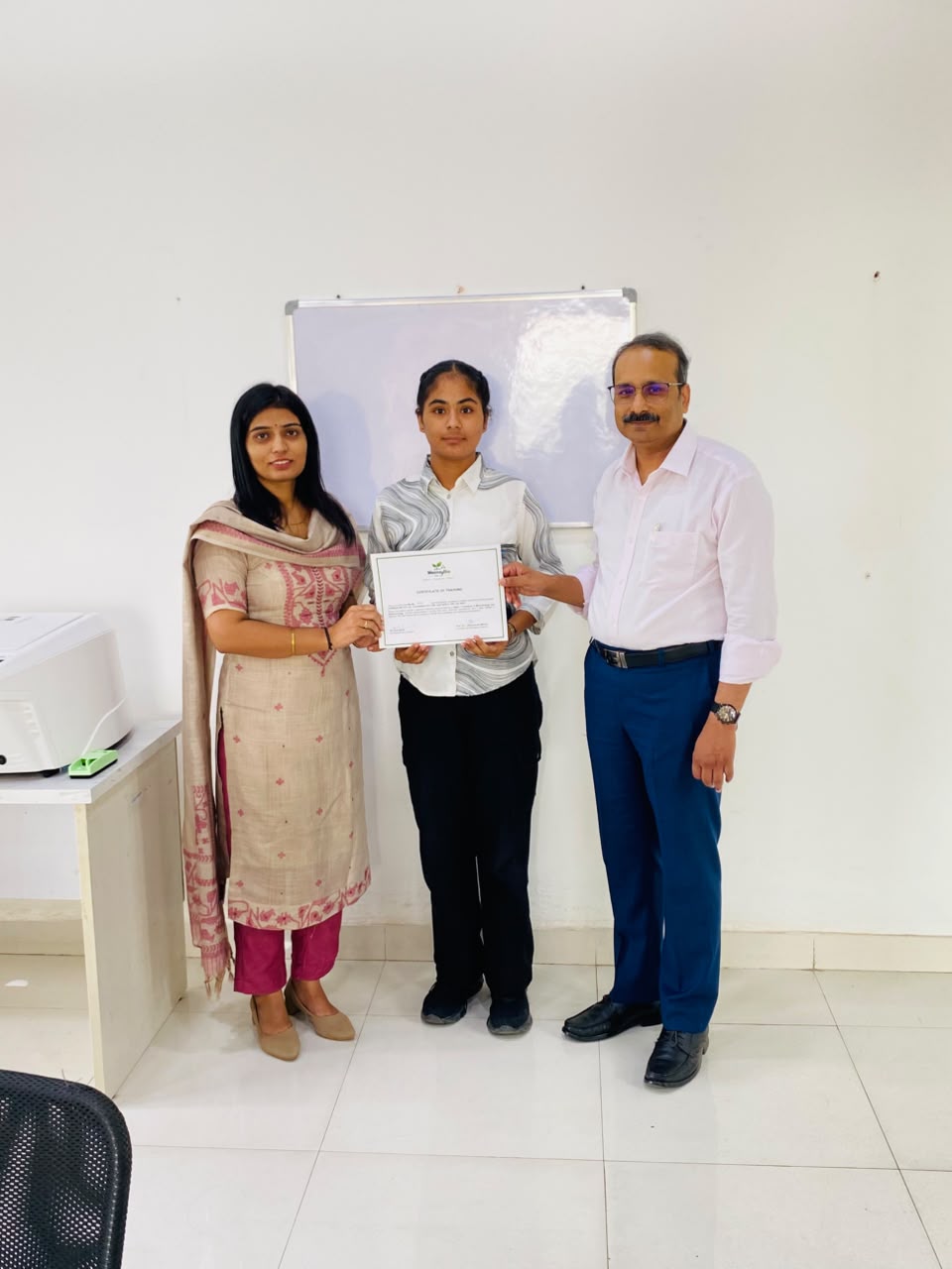 Trainee with mentors